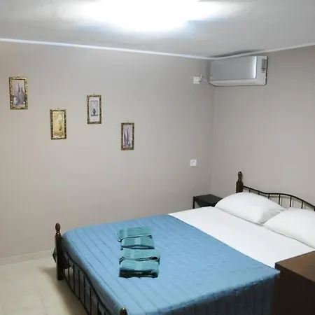 Dom wakacyjny Guest House *